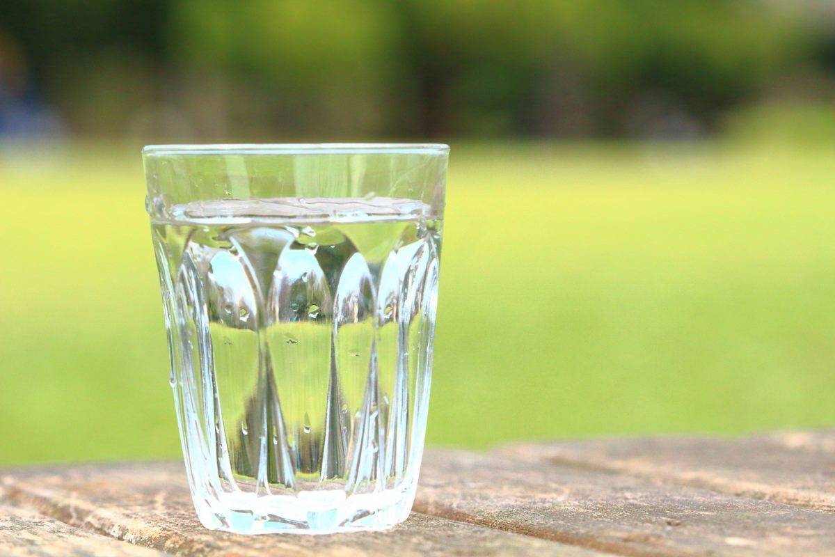 硬水と軟水の違いって何？それぞれのメリットとデメリット。使い分けと飲み分けを解説。