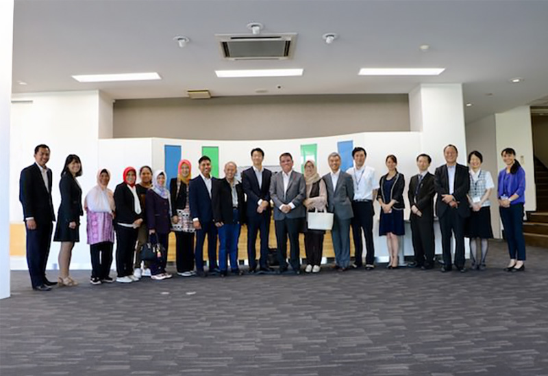 インドネシアのタンジュンプラ国立大学の学長・教授ご一行が来訪されました。